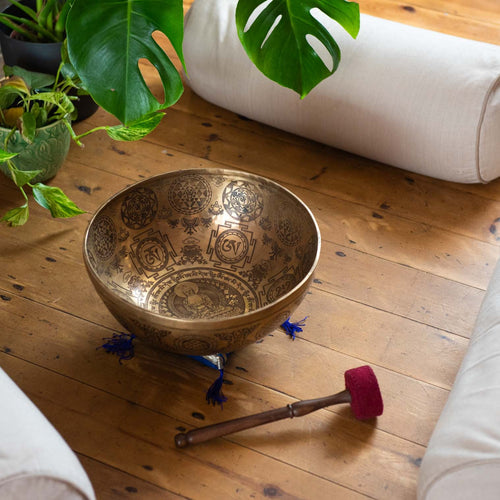 Buddha Etched Singing Bowl No.18