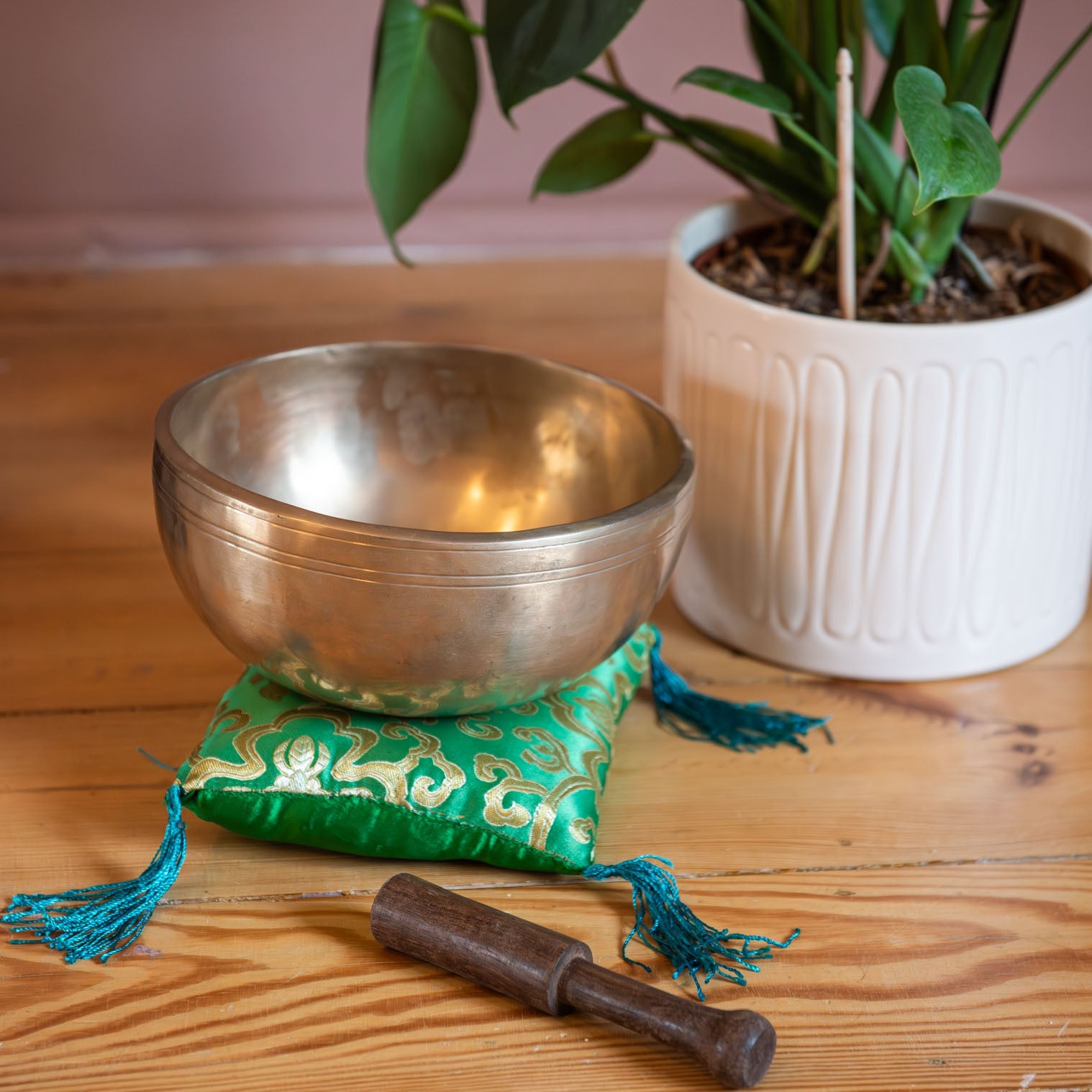 Special Lingam Singing Bowl No.34