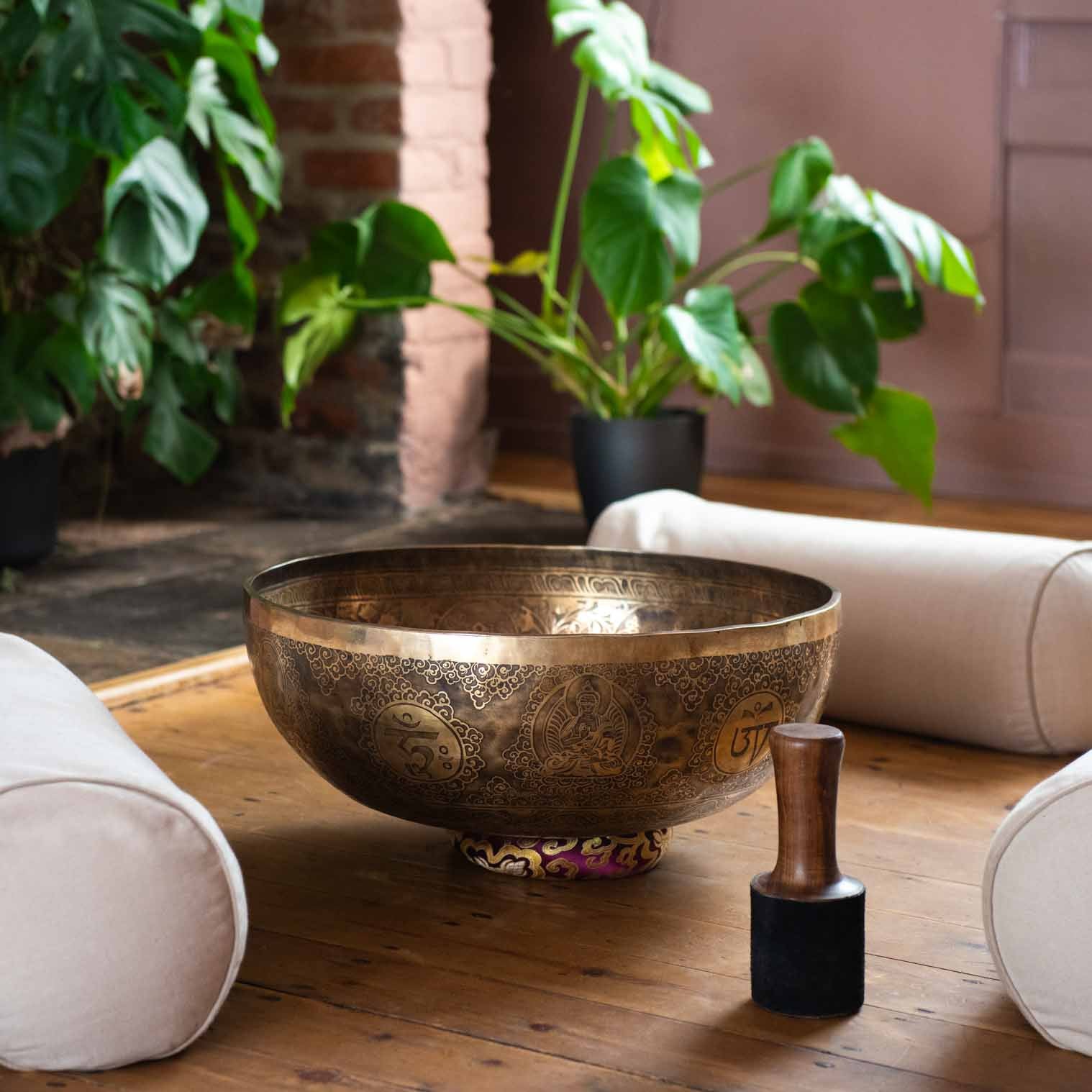 Giant Etched Artisan Singing Bowl No.128