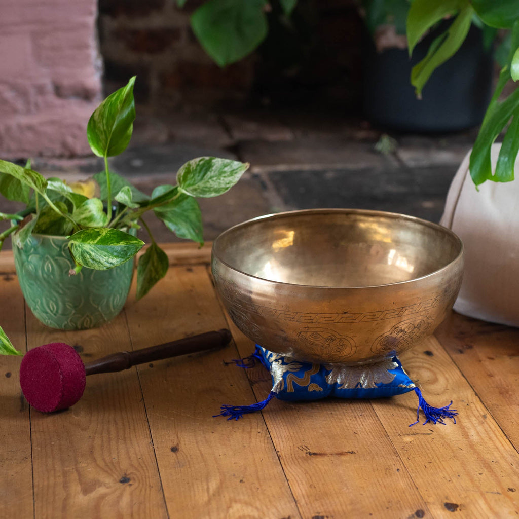 Tashi Tag Gye Artisan Singing Bowl No.60